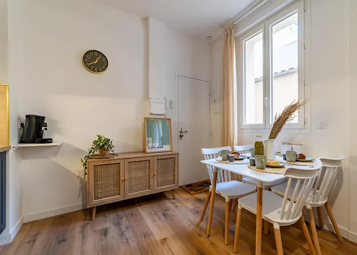 Ambiance Nature Aux Portes Des Halles De Διαμέρισμα